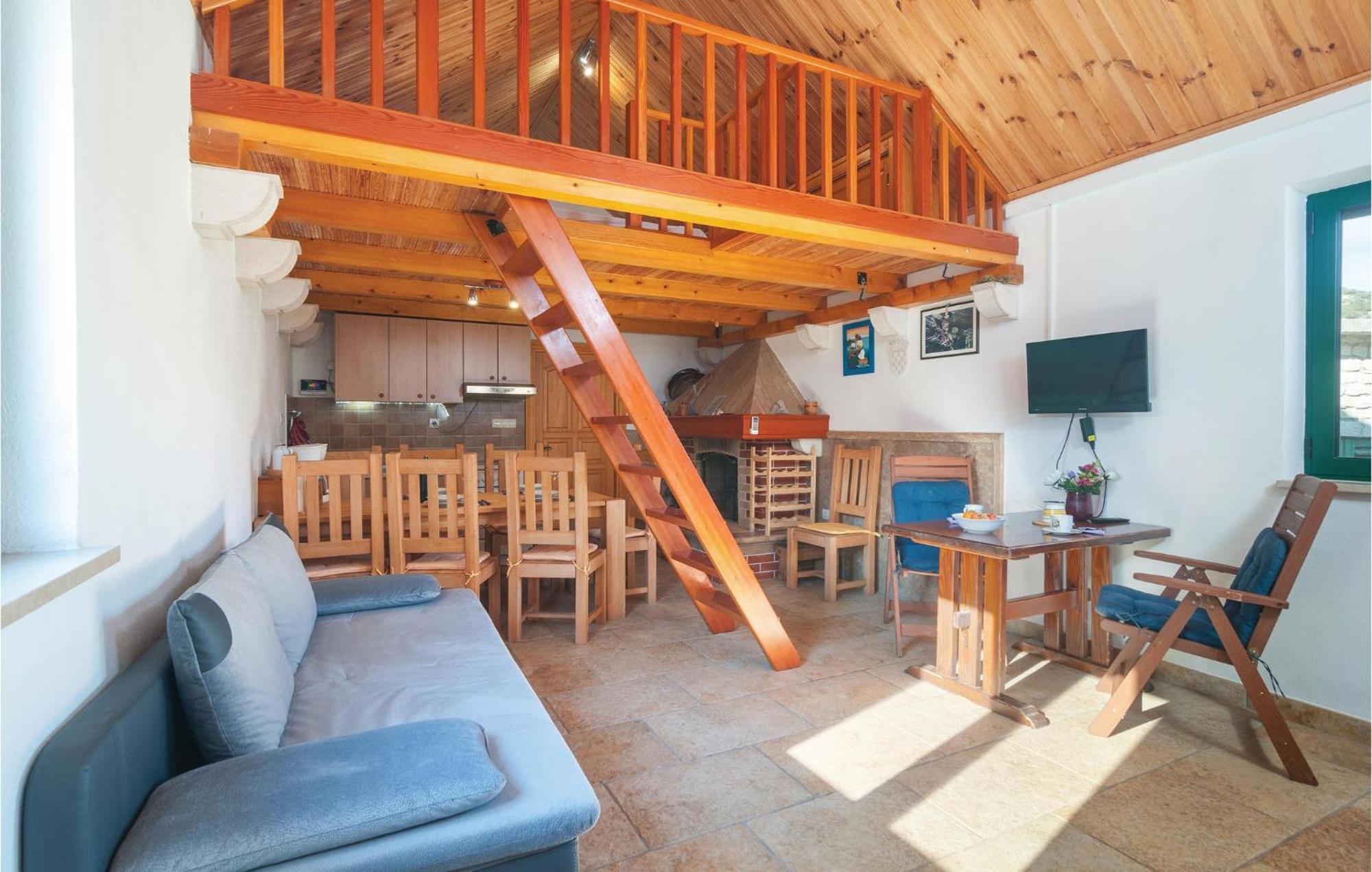 1 Bedroom Awesome Home In Postira Zewnętrze zdjęcie